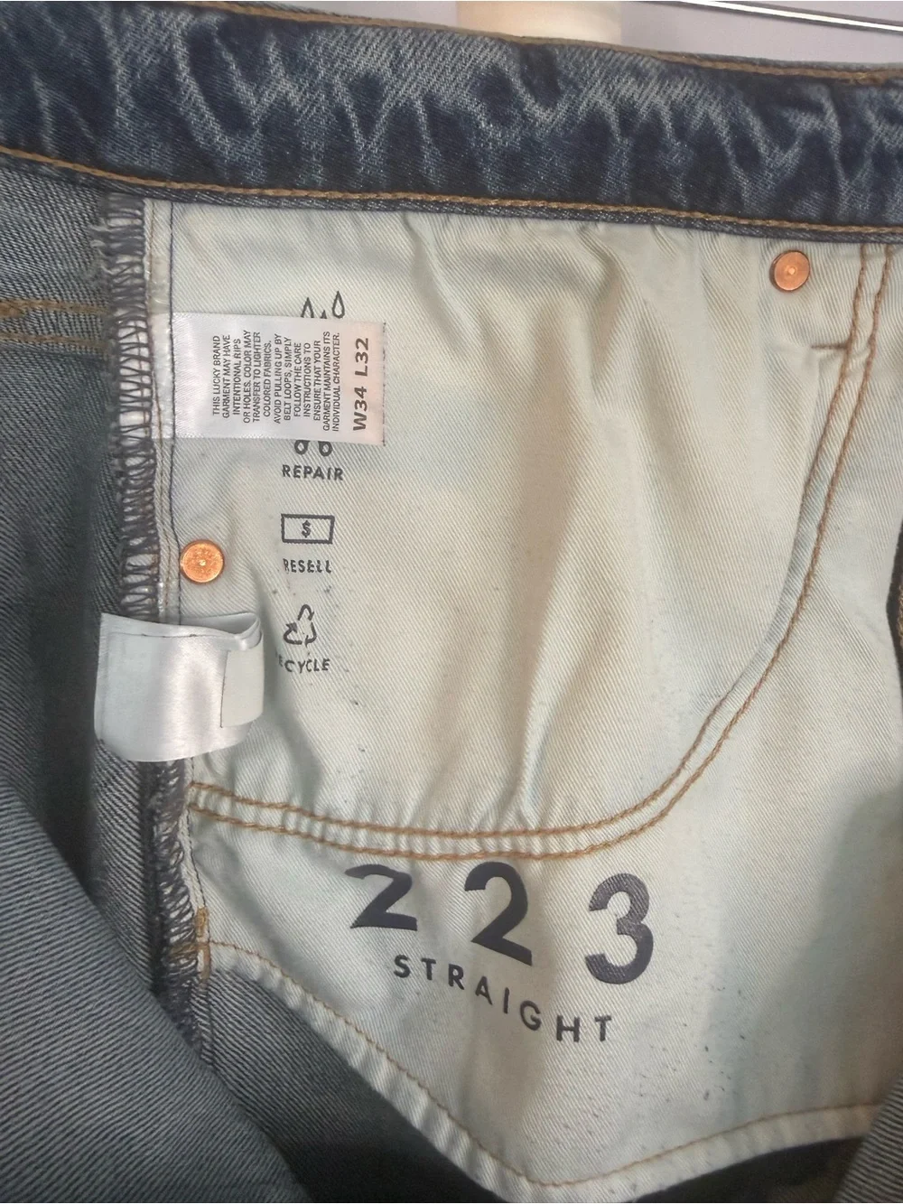 Lucky Brand Men's Light Blue Slim Straight Jeans